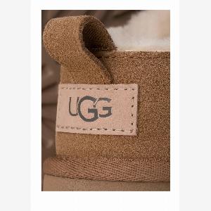 Sconto del 14 su ciabatte UGG colore castagno