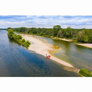 Camping de MontlouissurLoire  prix réduit à 126  73 