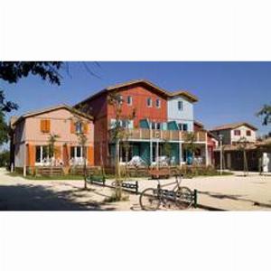 Enjoy a 45 Discount at Résidence Les Rives Marines