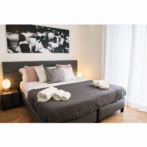 Milano  Sicilia Est  Catania Taormina Siracusa Noto Mare Italia  Agatha Cosy