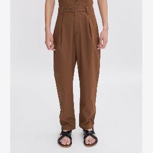 Pantalone Renato da 270  a 135  risparmia il 50