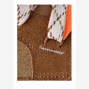 UGG  Scarpa Chestnut