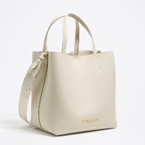 Sac en cuir Chihuahua pierre  330  au lieu de 340  3  de remise