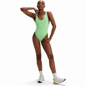 50 Rabatt auf den FLU3NTE Badeanzug mit feinen Trägern in Grün