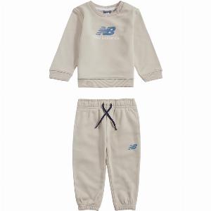 MXM Fashion Sconto del 29% su completo sportivo New Balance per bambini ecrù