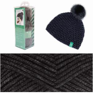 Häkelset Mütze Wild Wild Wool mit Bommel