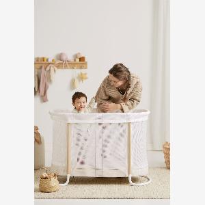 Babybett in Weiß  Komfort und Stil für das Kinderzimmer