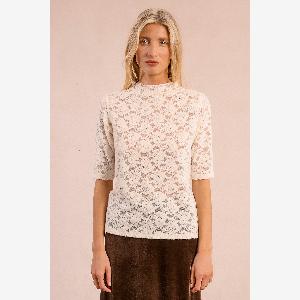 Molly Bracken Réduction de 29 % sur un haut en dentelle tendance pour lété