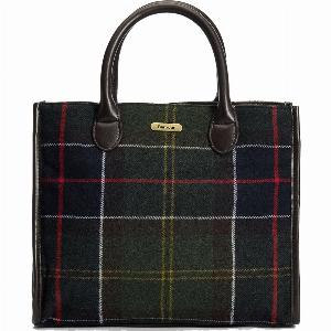 Scopri il 10 di sconto sulla borsa tote Barrhill Barbour in tartan