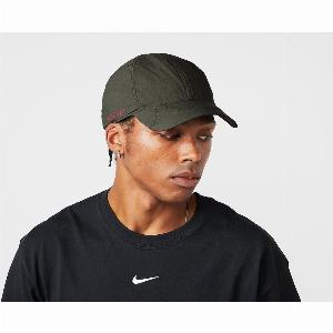 Sconto del 37 su cappello Nike x NOCTA Club