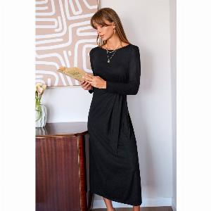 Robe longue noire col rond noué
