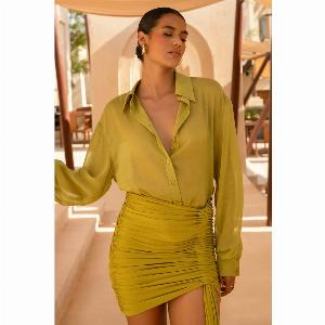 Zinna  Chemise verte à col plongeant prix réduit à 85  au lieu de 115 