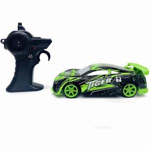 Double Star Drifting Green Remote Control Car 120