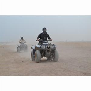 50 Rabatt Quad und KamelrittSafari mit Transfers in Hurghada