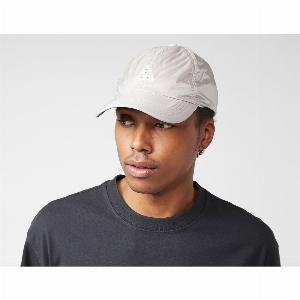 Profitez de 43 de remise sur la casquette Nike ACG DriFIT grise