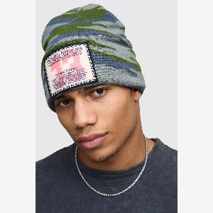 Homme Bonnet avec ecusson a broderie camouflage  Green  boohooMAN