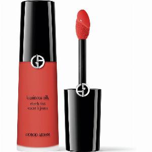 Bénéficiez de 30 de réduction sur le blush Luminous Silk Cheek Tint 41 Flaming Red effet naturel