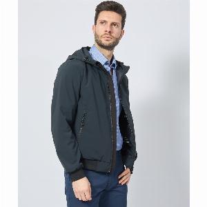Giubbotto Refrigue con cappuccio fullzip ora a 11495  sconto 29