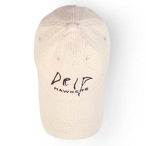 20 Rabatt auf die Hawkers X Mrdrip Künstlerkappe in Greige