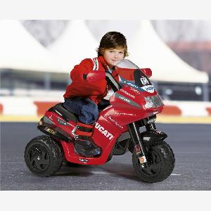 Peg Perego Ducati Desmosedici Evo 6 Volt Ride on Bike 2 Years