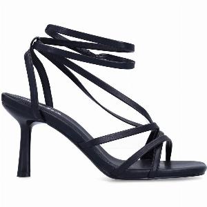 Sichern Sie sich 40 Rabatt auf elegante schwarze Sandaletten