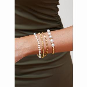 Goldfarbenes ArmbandSet mit Kunstperlen