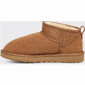 Camden Rimini Sconto del 22% su stivali UGG M Classic Ultra Mini nel colore chestnut 195719888107