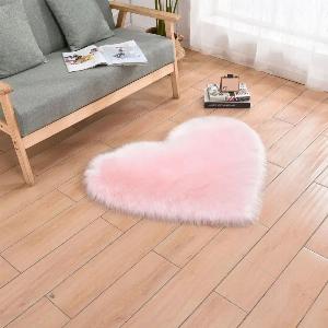 13 Rabatt auf rosa Herzteppich 60x70 cm  Fluffy Deko für jeden Raum