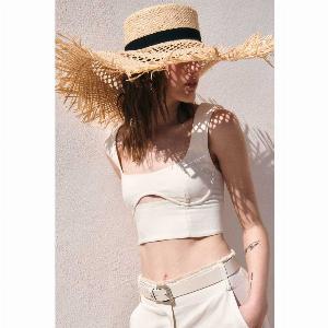 Sconto del 30 su Top attillato in viscosa ESSENTIAL per un look elegante