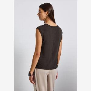 Bénéficiez de 30  de rabais sur le Tshirt à découpes