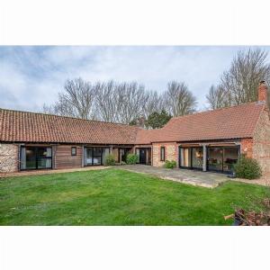 Raynham Breck A Scenic Gem in the Heart of Nature