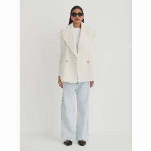 Enjoy a 14 discount on the Kerry oversized faux shearling gilet in Off White