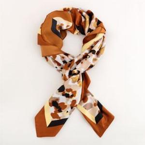 Foulard Papavero in offerta da 1095  a 765  sconto del 30