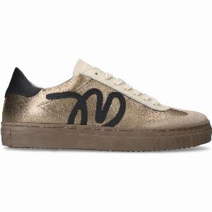 Goldfarbene Ledersneaker