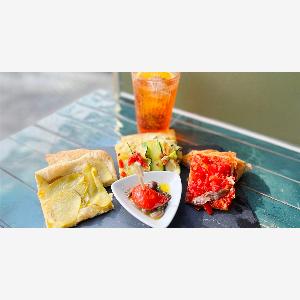 Genießen Sie 18 Rabatt Aperi mit PizzaAuswahl und Spritz für 24 Personen