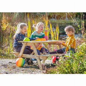 Junior Picnic Table  09 x 09 m