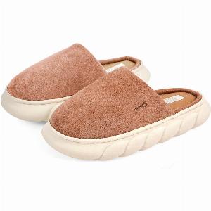 Risparmia il 5 su Pantofole in Seta con Suola Alta