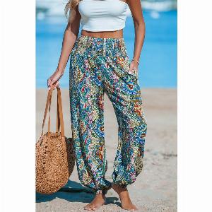 Cupshe Réduction de 20% sur le pantalon trapèze à taille smockée paisley 197654747549