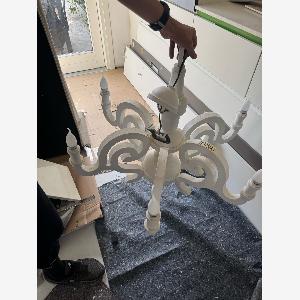 Lampadario Paper Chandelier bianco di Studio Job Moooi