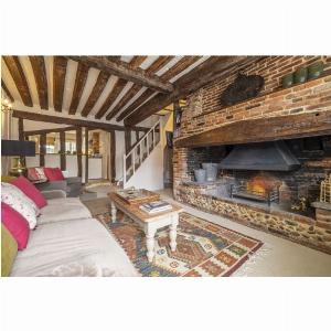 Tudor Cottage