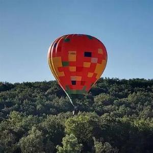 Balade en Montgolfière au Château de Rully  Bourgogne 210  13