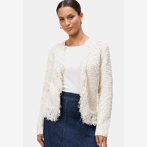 20 Rabatt auf trendige Strickjacken mit coolen Fransen