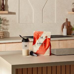 Impact Protein Bundle  1kg  Shaker  Unflavoured