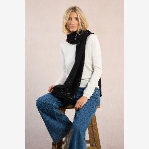 Molly Bracken Réduction de 29 % sur écharpe ornée de perles