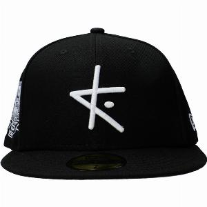 Profitez de 42 de réduction sur la casquette noire New Era X Logo