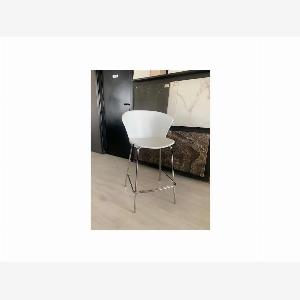 Sgabello Bahia bianco Calligaris prezzo ridotto da 100  a 75 
