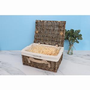 Enjoy 55 Discount on the Medium C W Sellors Gift Hamper