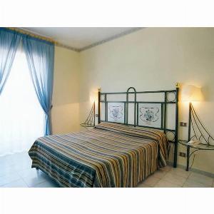Milano  Sicilia Mare Italia  Hotel Scala Greca