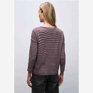 Profitez dune réduction de 14 sur ce Tshirt à texture côtelée