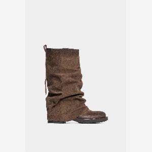 Approfitta del 20 di sconto su stivali biker in camoscio marrone